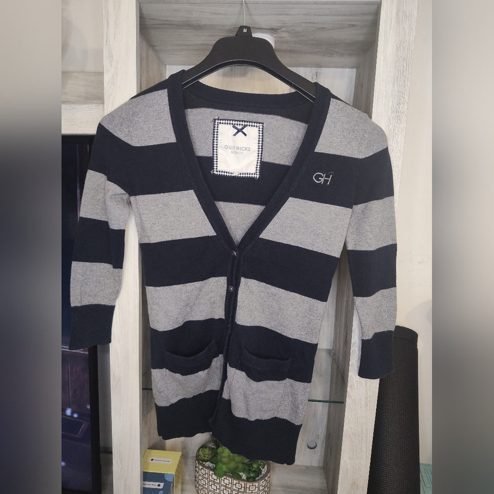 Gilly Hicks Women's Navy and Gray Cardigan SZ Small